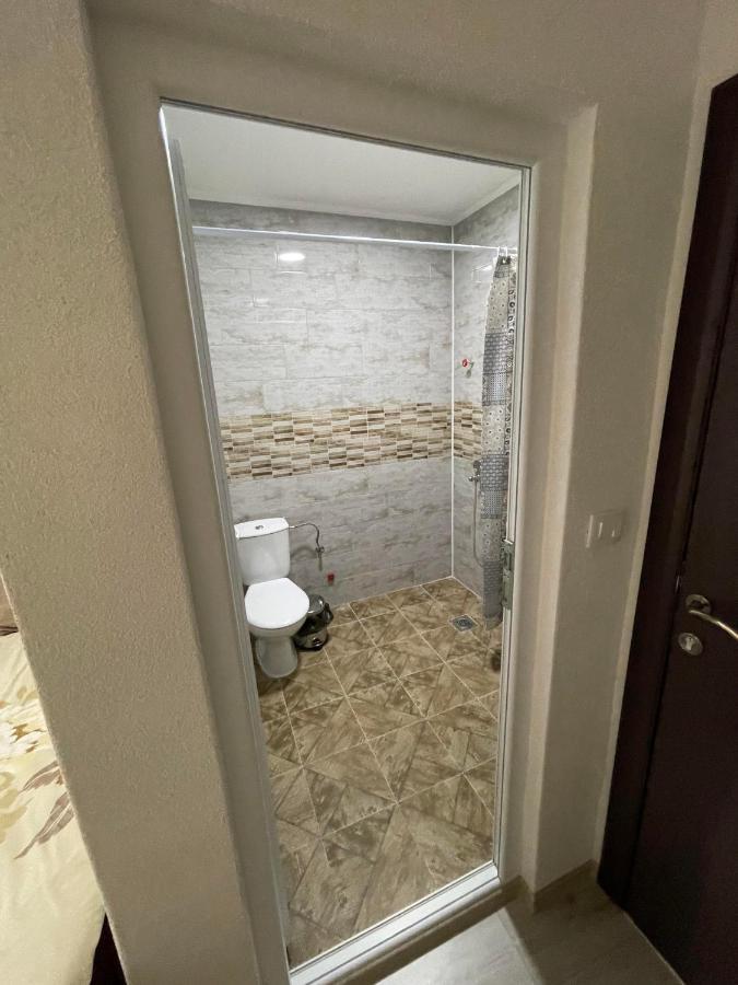 Vila 5 Hotell Prilep Eksteriør bilde